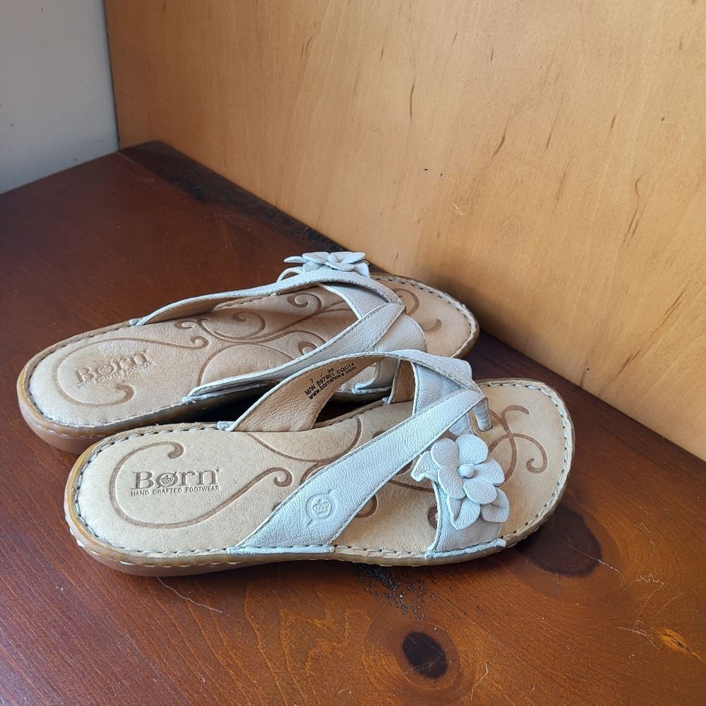 NEW Born Leather Sandal 7M - Picture 4 of 5